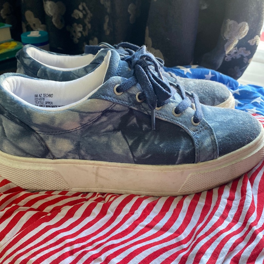 Arizona shoes size 8 women